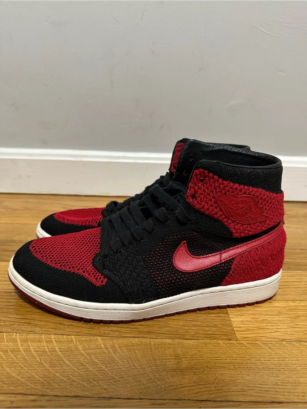Jordan 1 high flyknit “bred” 2017 size 10